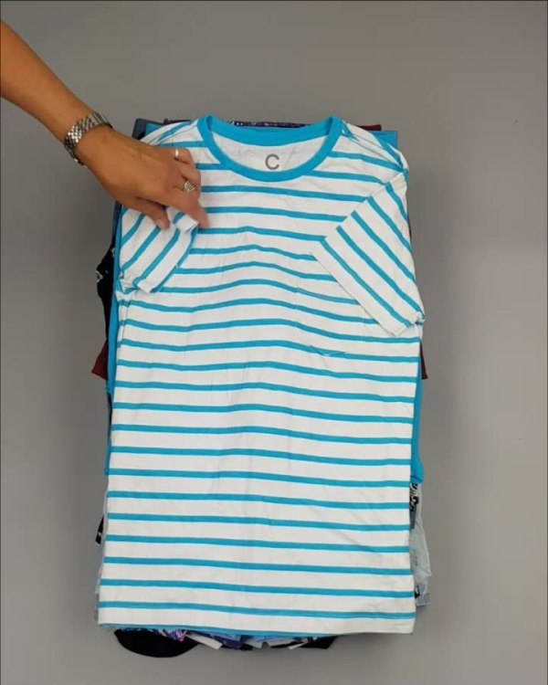 Фотография  883 - CUBUS детский микс лето (Children CUBUS mix)#15 кг, ЛОТ №2515 оптом в Анадыри и Чукотском АО