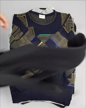 Фотография  551 - Джемпер муж+жен экстра#15 кг , Лот№2612 оптом в Анадыри и Чукотском АО