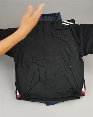 Фотография  228 - Куртки СПОРТ СТОК дети#10 кг , Лот№ 2643 оптом в Анадыри и Чукотском АО