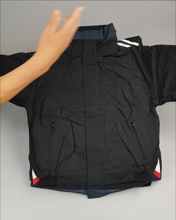 Фотография  223 - Куртки СПОРТ СТОК дети#10 кг , Лот№ 2643 оптом в Анадыри и Чукотском АО