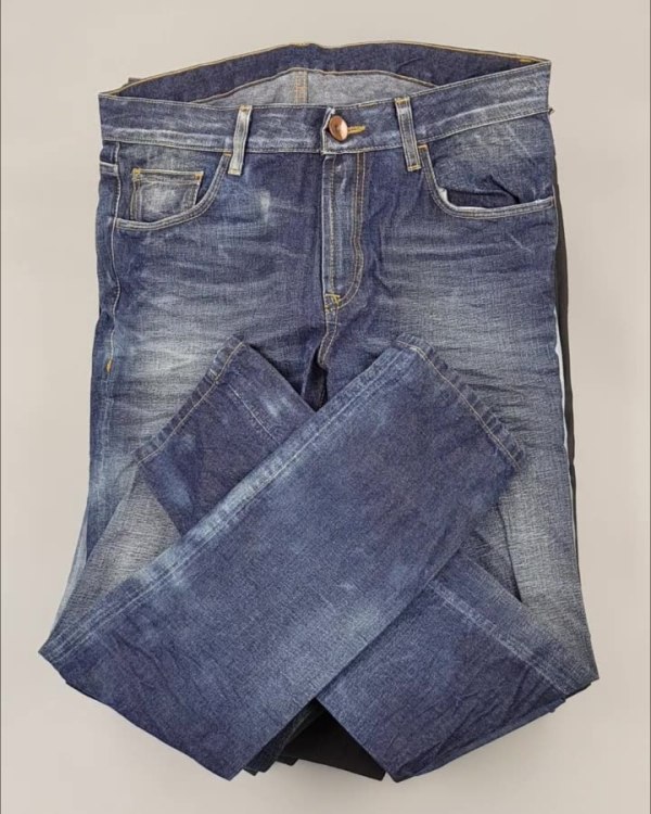 Фотография  950 - Джинсы Италия#20 шт, ЛОТ №4303 оптом в Анадыри и Чукотском АО