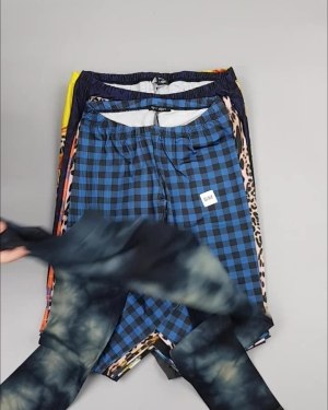 Фотография  528 - Лосины CIRCUS #6,4 кг, ЛОТ №4325 оптом в Анадыри и Чукотском АО