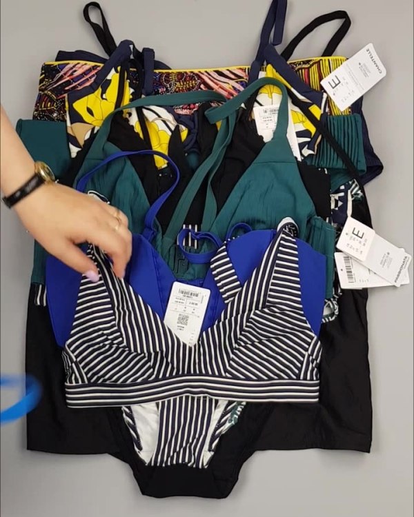 Фотография  682 - Купальники Chantelle#30 шт, ЛОТ №4410 оптом в Анадыри и Чукотском АО