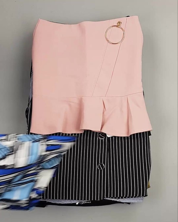 Фотография  552 - Юбки Корея#20 шт, ЛОТ №5061 оптом в Анадыри и Чукотском АО