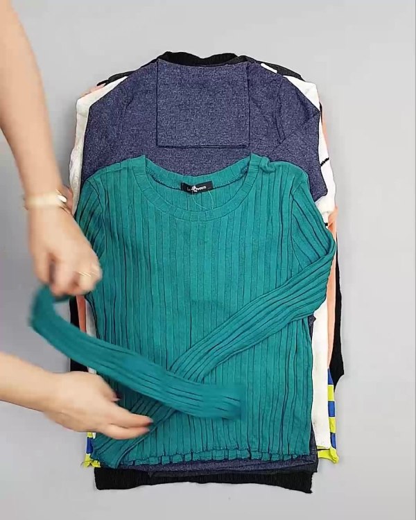 Фотография  262 - Джемпера легкие Корея#20 шт, ЛОТ №5081 оптом в Анадыри и Чукотском АО