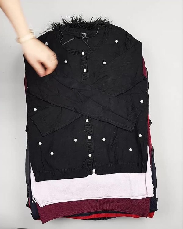 Фотография  664 - OVS Winter м/ж mix#15 кг, ЛОТ №5412 оптом в Анадыри и Чукотском АО