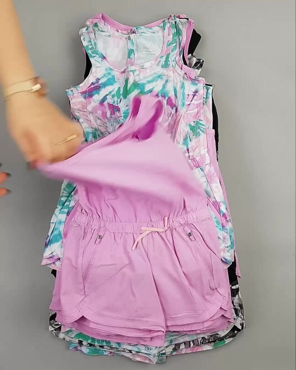 Фотография  863 - Комбинезоны детские CAN#5 кг, ЛОТ №5577 оптом в Анадыри и Чукотском АО