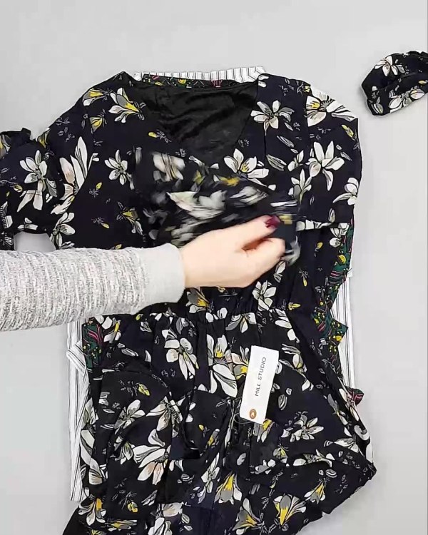 Фотография  823 - Платья Корея#20 шт, ЛОТ №5614 оптом в Анадыри и Чукотском АО