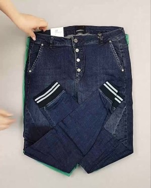 Фотография  233 - Джинсы DK Company 022024#10 кг, ЛОТ №5946 оптом в Анадыри и Чукотском АО