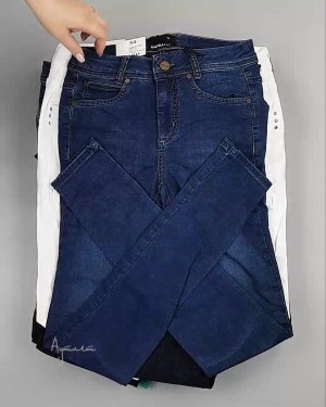 Фотография  585 - Джинсы DK Company 022024#10 кг, ЛОТ №5946 оптом в Анадыри и Чукотском АО