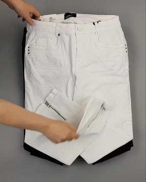 Фотография  706 - Джинсы DK Company 022024#10 кг, ЛОТ №5947 оптом в Анадыри и Чукотском АО