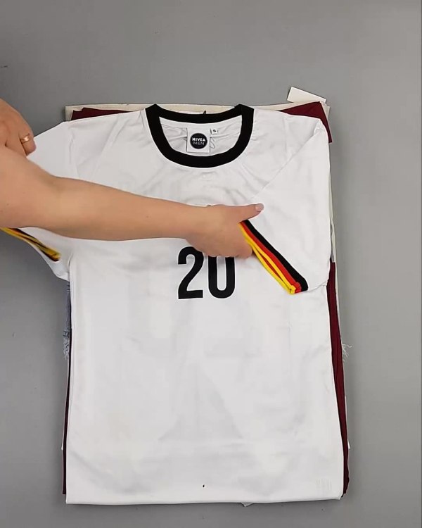 Фотография  950 - Англия СТОК лето#15 кг, ЛОТ №6006 оптом в Анадыри и Чукотском АО