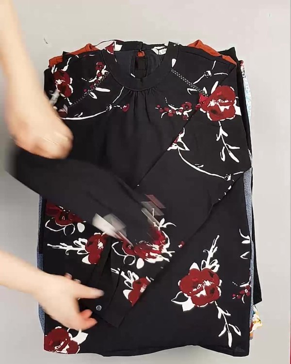 Фотография  300 - BESTSELLER WOMEN Summer mix#15 кг, ЛОТ №6021 оптом в Анадыри и Чукотском АО