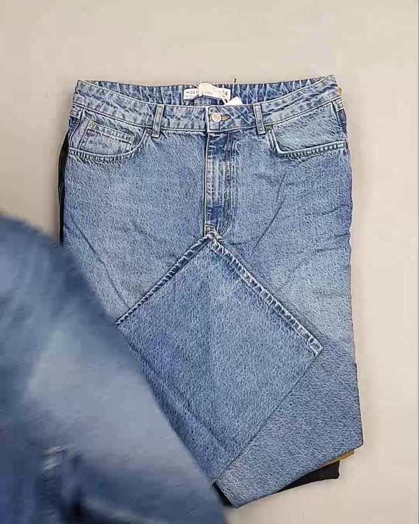 Фотография  255 - Джинсы NEXT Women#10 кг, ЛОТ №6162 оптом в Анадыри и Чукотском АО