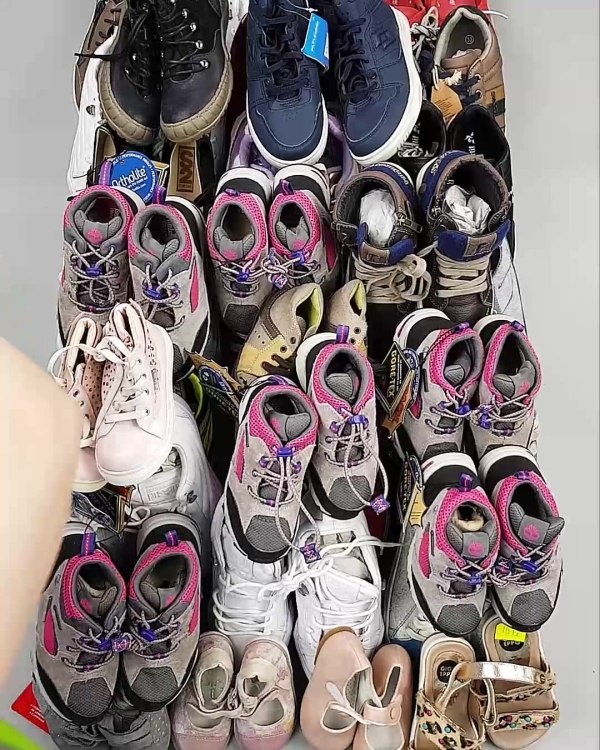 Фотография  985 - Обувь СТОК дети лето#15,7 кг, ЛОТ №6188 оптом в Анадыри и Чукотском АО