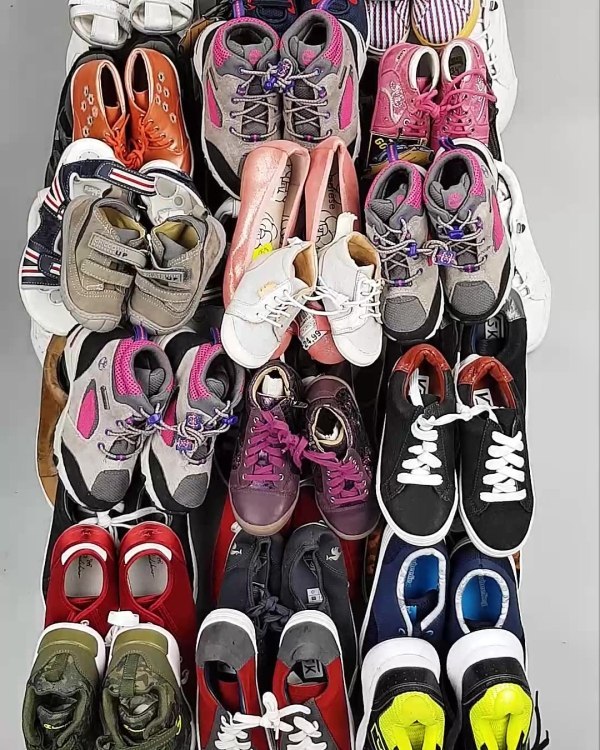 Фотография  737 - Обувь СТОК дети лето#15,4 кг, ЛОТ №6192 оптом в Анадыри и Чукотском АО