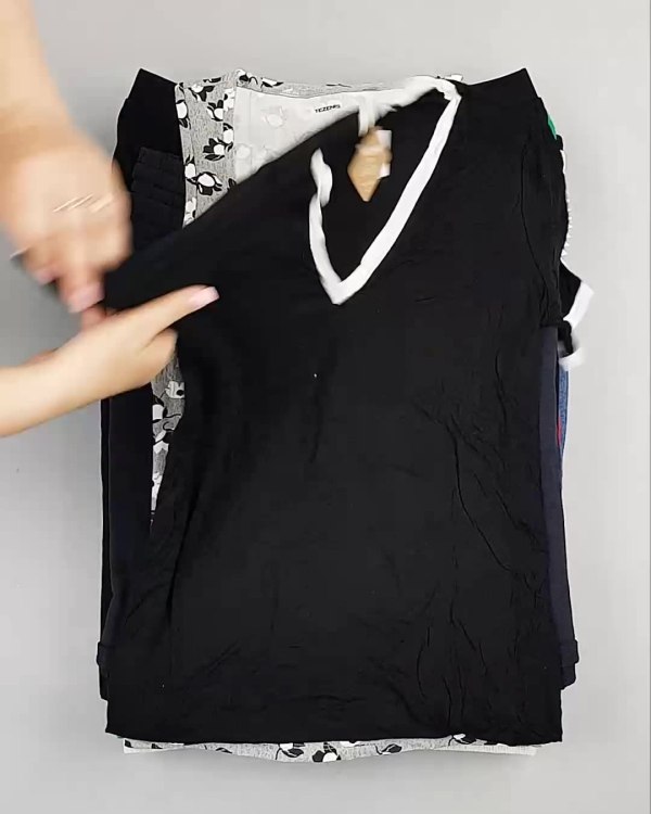 Фотография  884 - Летний микс CALZEDONIA, 50 шт, ЛОТ №6366 оптом в Анадыри и Чукотском АО