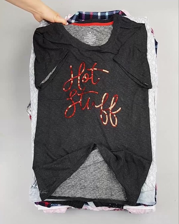 Фотография  950 - Домашняя одежда CAN#10 кг, ЛОТ №6482 оптом в Анадыри и Чукотском АО