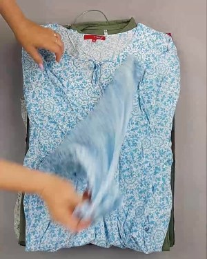 Фотография  889 - Платья Bestseller 44#5 кг, ЛОТ №6537 оптом в Анадыри и Чукотском АО