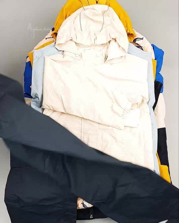 Фотография  662 - Верхняя одежда TCM kids 074#7 кг, ЛОТ №6678 оптом в Анадыри и Чукотском АО