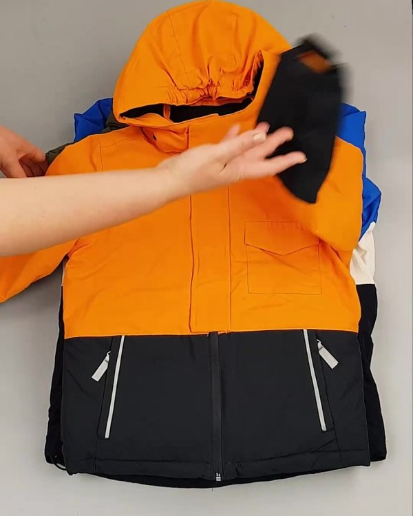 Фотография  714 - Верхняя одежда TCM kids 074#7 кг, ЛОТ №6681 оптом в Анадыри и Чукотском АО