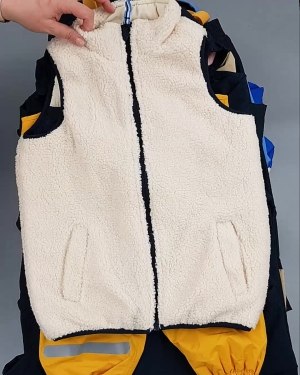 Фотография  766 - Верхняя одежда TCM kids 074#7 кг, ЛОТ №6681 оптом в Анадыри и Чукотском АО