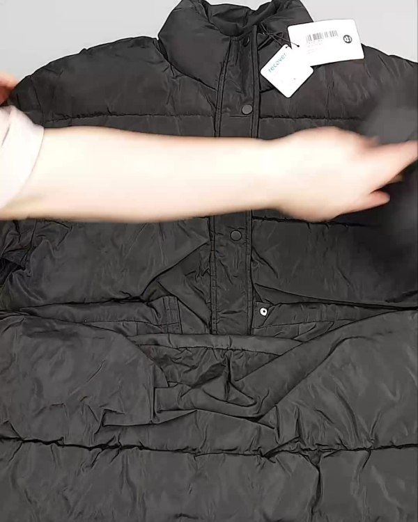 Фотография  300 - Верхняя одежда Англия СТОК #10 кг, ЛОТ №6729 оптом в Анадыри и Чукотском АО