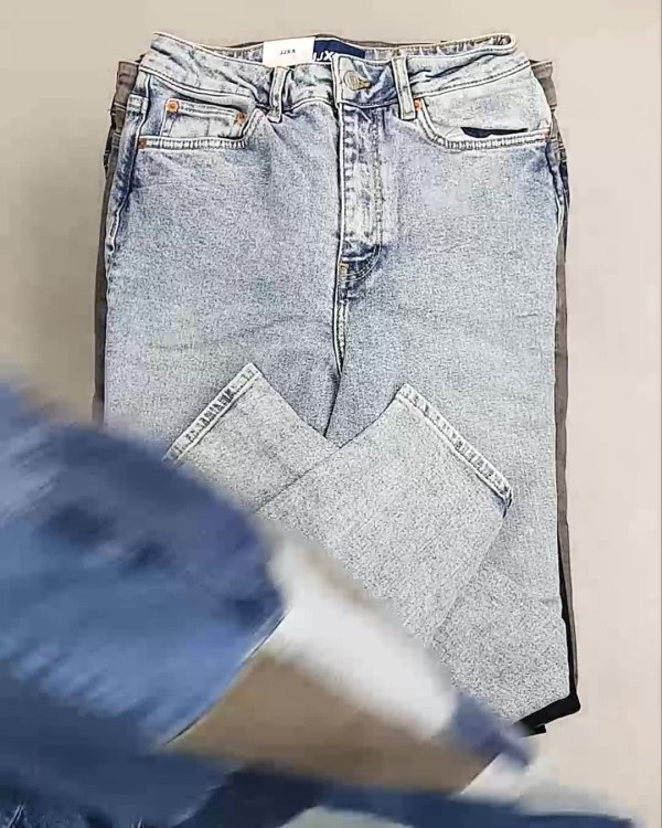 Фотография  651 - Джинсы женские Дания#10 кг, ЛОТ №6762 оптом в Анадыри и Чукотском АО