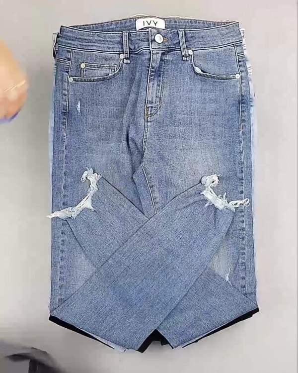 Фотография  260 - Джинсы женские Дания#10 кг, ЛОТ №6764 оптом в Анадыри и Чукотском АО