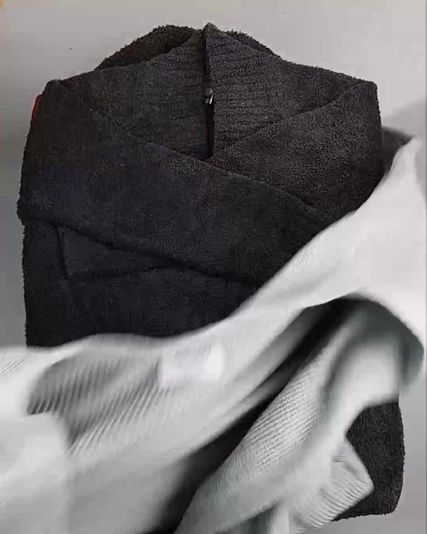 Фотография  569 - Кардиганы СТОК CAN#10 кг, ЛОТ №6888 оптом в Анадыри и Чукотском АО