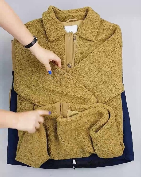 Фотография  766 - Верхняя одежда Дания#10,2 кг ЛОТ №6911 оптом в Анадыри и Чукотском АО