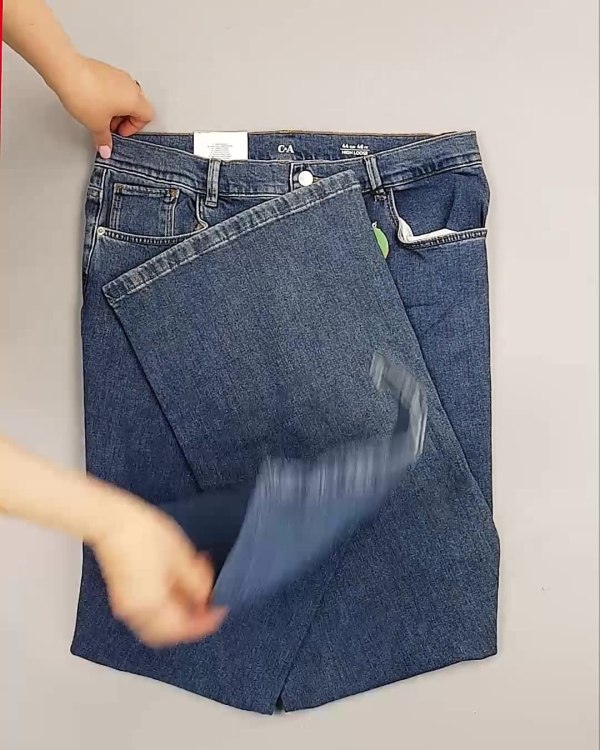 Фотография  357 - Джинсы C&A ж/м#10 кг оптом в Анадыри и Чукотском АО