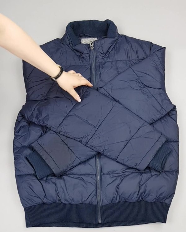 Фотография  997 - Куртки#25 кг оптом в Анадыри и Чукотском АО