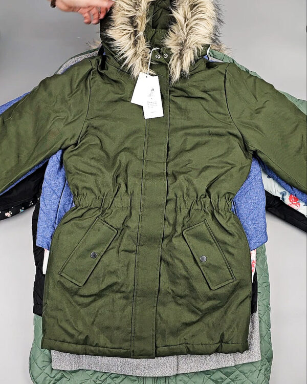 Фотография  126 - Верхняя одежда VILA#10 кг, ЛОТ №6823 оптом в Анадыри и Чукотском АО