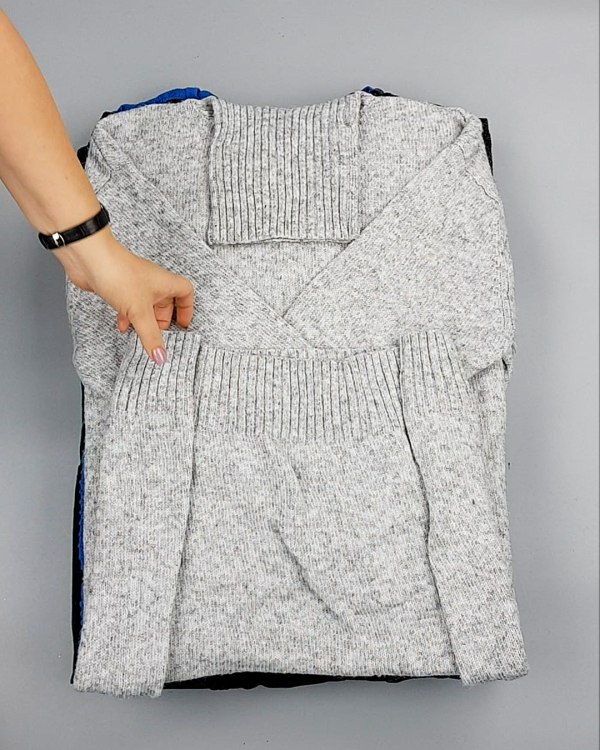 Фотография  837 - Cream Платья Winter#25 кг оптом в Анадыри и Чукотском АО