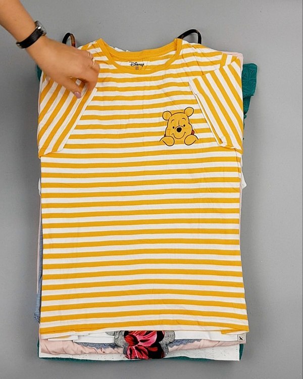 Фотография  369 - Cream Футболки поло женские#25 кг оптом в Анадыри и Чукотском АО