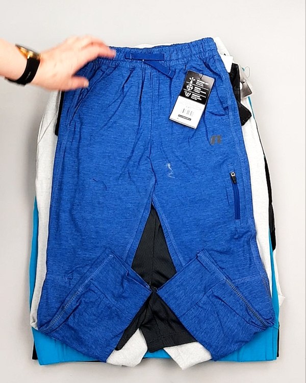 Фотография  230 - Спортивные костюмы дети CAN#6 кг оптом в Анадыри и Чукотском АО