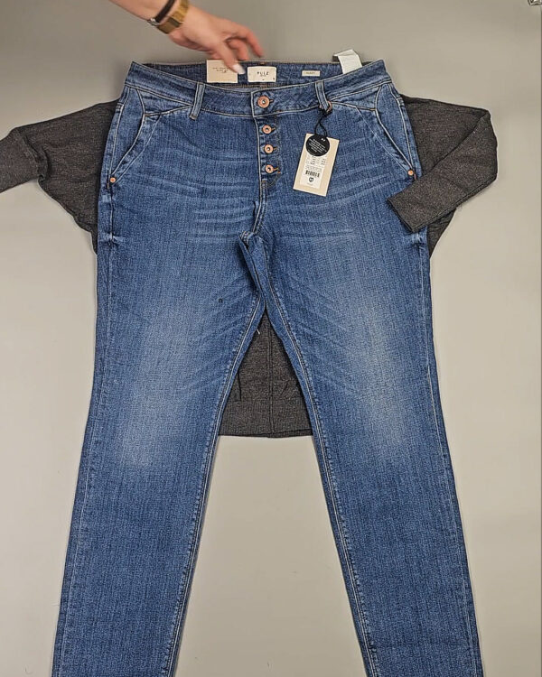 Фотография  979 - ДАНИЯ Winter mix 24#15 кг, ЛОТ СТ-10089 оптом в Анадыри и Чукотском АО