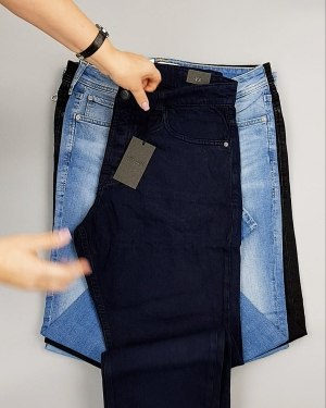 Фотография  613 - Джинсы JACK JONES 094#10 кг, ЛОТ №6978 оптом в Анадыри и Чукотском АО