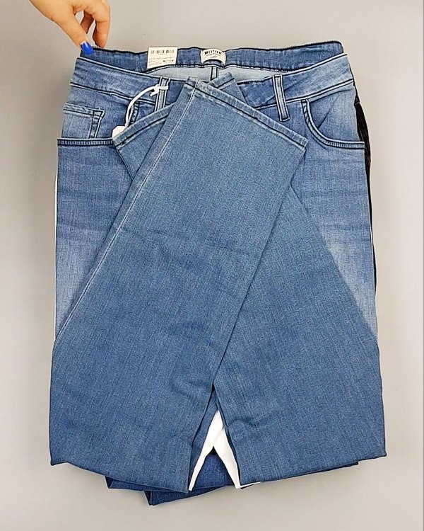 Фотография  444 - Джинсы MUSTANG м/ж#5 кг, ЛОТ №6960 оптом в Анадыри и Чукотском АО