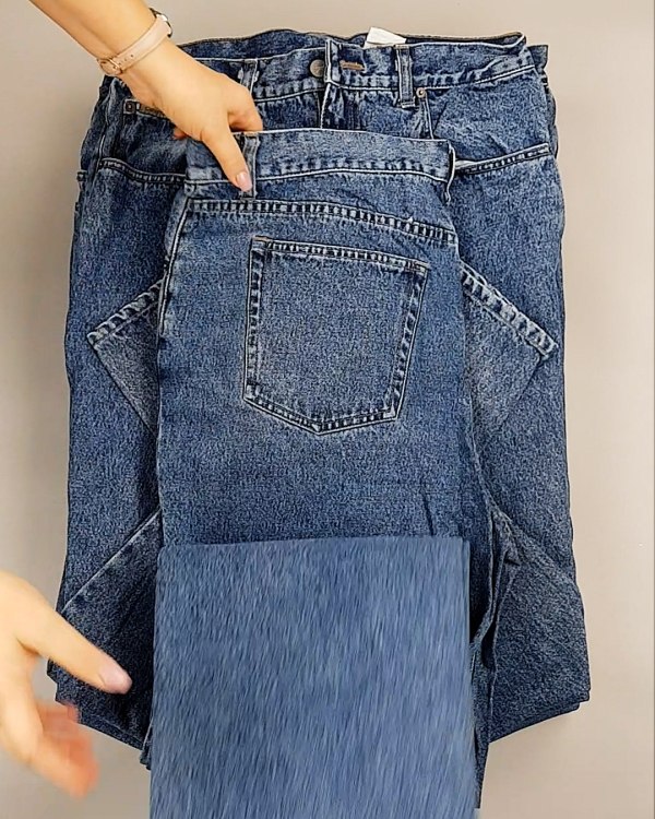 Фотография  948 - Джинсы CALVIN KLEIN муж #7,6 кг, ЛОТ №7020 оптом в Анадыри и Чукотском АО