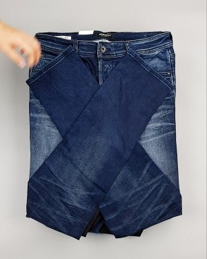 Фотография  376 - Джинсы JACK JONES 094#10 кг, ЛОТ №6980 оптом в Анадыри и Чукотском АО