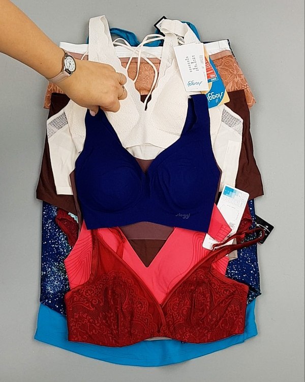 Фотография  978 - Нижнее белье TRIUMPH 104#33 шт, ЛОТ №7135 оптом в Анадыри и Чукотском АО