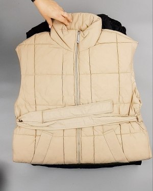 Фотография  909 - Верхняя одежда ONLY 104#10 кг, ЛОТ №7196 оптом в Анадыри и Чукотском АО