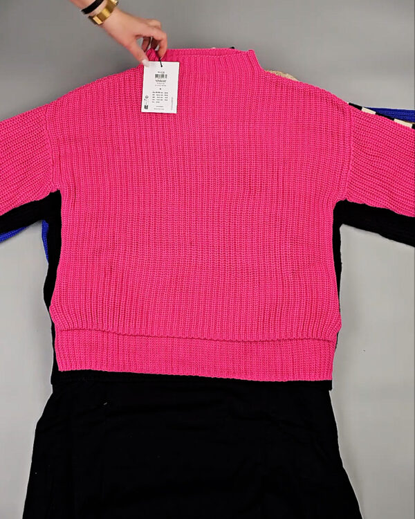 Фотография  573 - Джемпера Bestseller 104#7 кг, ЛОТ СТ-10040 оптом в Анадыри и Чукотском АО