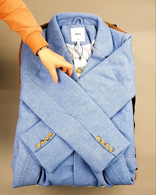 Фотография  332 - Bestseller Winter В mix 114#15 кг, ЛОТ №7372 оптом в Анадыри и Чукотском АО