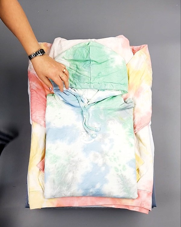 Фотография  360 - HOODIE CAN 084#10 кг, ЛОТ №7426 оптом в Анадыри и Чукотском АО