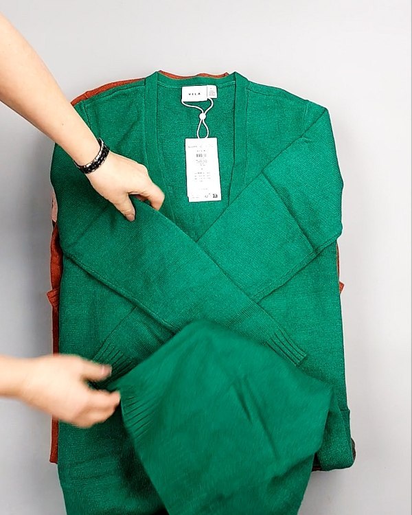 Фотография  810 - Кардиганы VILA W 104#7 кг, ЛОТ №7384 оптом в Анадыри и Чукотском АО