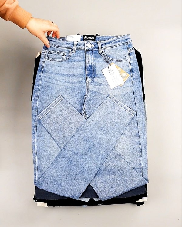 Фотография  463 - PIECES Winter mix 104#15 кг, ЛОТ №7379 оптом в Анадыри и Чукотском АО