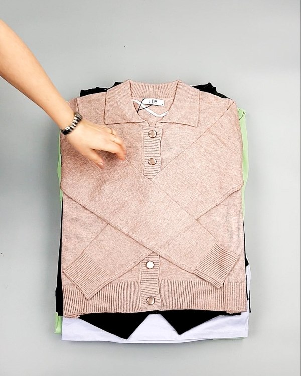 Фотография  326 - Bestseller Winter mix 104#15 кг, ЛОТ №7346 оптом в Анадыри и Чукотском АО